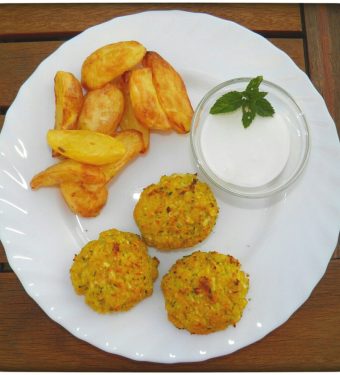 Blumenkohl-Feta-Nuggets-Kartoffel-Wedges-Sour-Cream-Thermomix