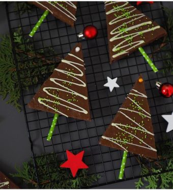 lebkuchen-tannenbaum-brownies-mit-apfelmus-statt-butter