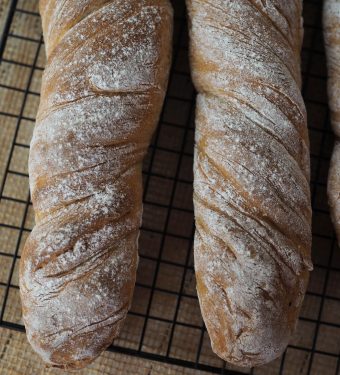 dinkel-vollkorn-baguette-gesund