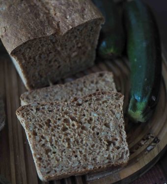 proteinreiches-dinkelvollkorn-zucchinibrot proteinreiches-dinkelvollkorn-zucchinibrot