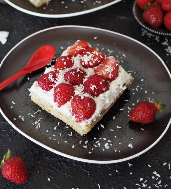 erdbeerkuchen-mit-stracciatella-kokos-creme