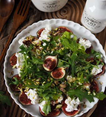 blitzschneller-feigen-rucola-salat-mit-burrata