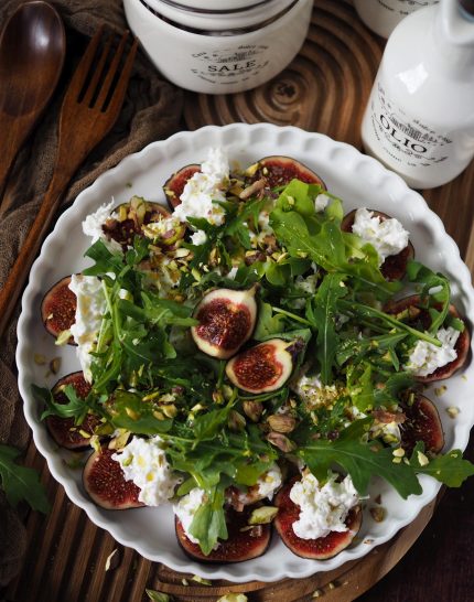 blitzschneller-feigen-rucola-salat-mit-burrata