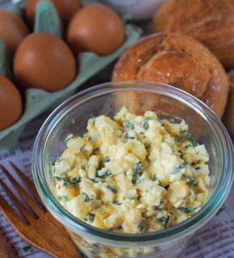 high-protein-eiersalat-mit-huettenkaese-so-cremig-ganz-ohne-mayonnaise