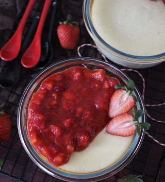 low-carb-cheesecake-erdbeeren-fruehstueck