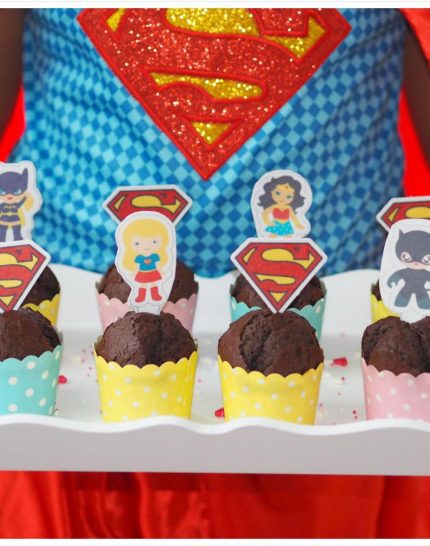 supergirl-supergirl-schoko-muffins-dc-super-hero-girls