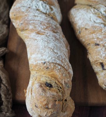 oliven-baguette-knusprig-mediterran-und-super-einfach