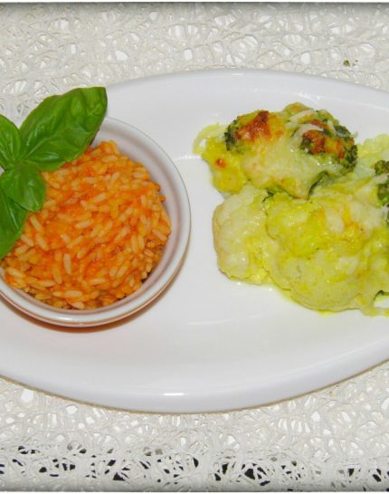 Orientalischer Blumenkohl- und Brokkoliauflauf mit Tomaten-Reis aus dem Thermomix