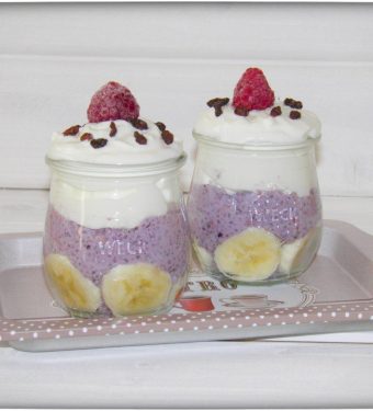 Overnight-Oats-mit-Blaubeer-Chia-Pudding-Thermomix