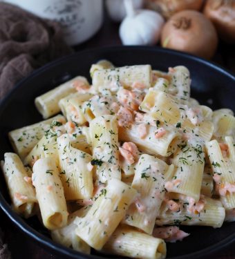 20-minuten-raeucherlachs-frischkaese-pasta