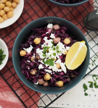 rotkohl-kichererbsen-salat-mit-fruchtigem-dressing-meal-prep