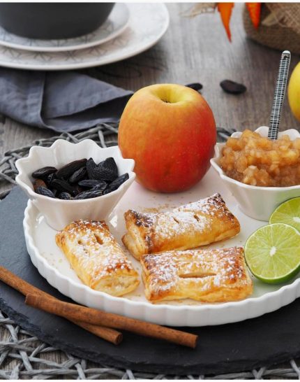 herbstliche-apfel-knusperrollen-mit-zimt-tonkabohnen-dessert