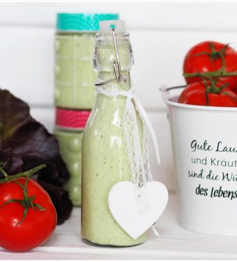joghurt-kraeuterdressing-auf-vorrat-dressing-salat