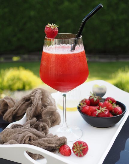 frozen-strawberry-lillet