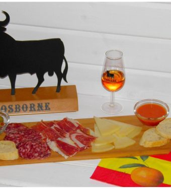 Thermomix-spanische-Tapas-lecker-Tumaca-Jamon-Queso-Salami