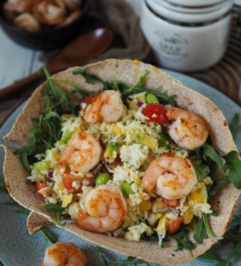 proteinreiche-reissalat-bowl-im-wrap