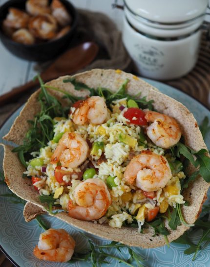 proteinreiche-reissalat-bowl-im-wrap